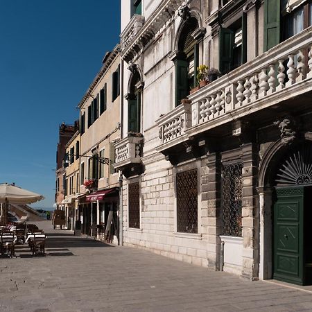 Rousseau'S Apartment Venecia Exterior foto