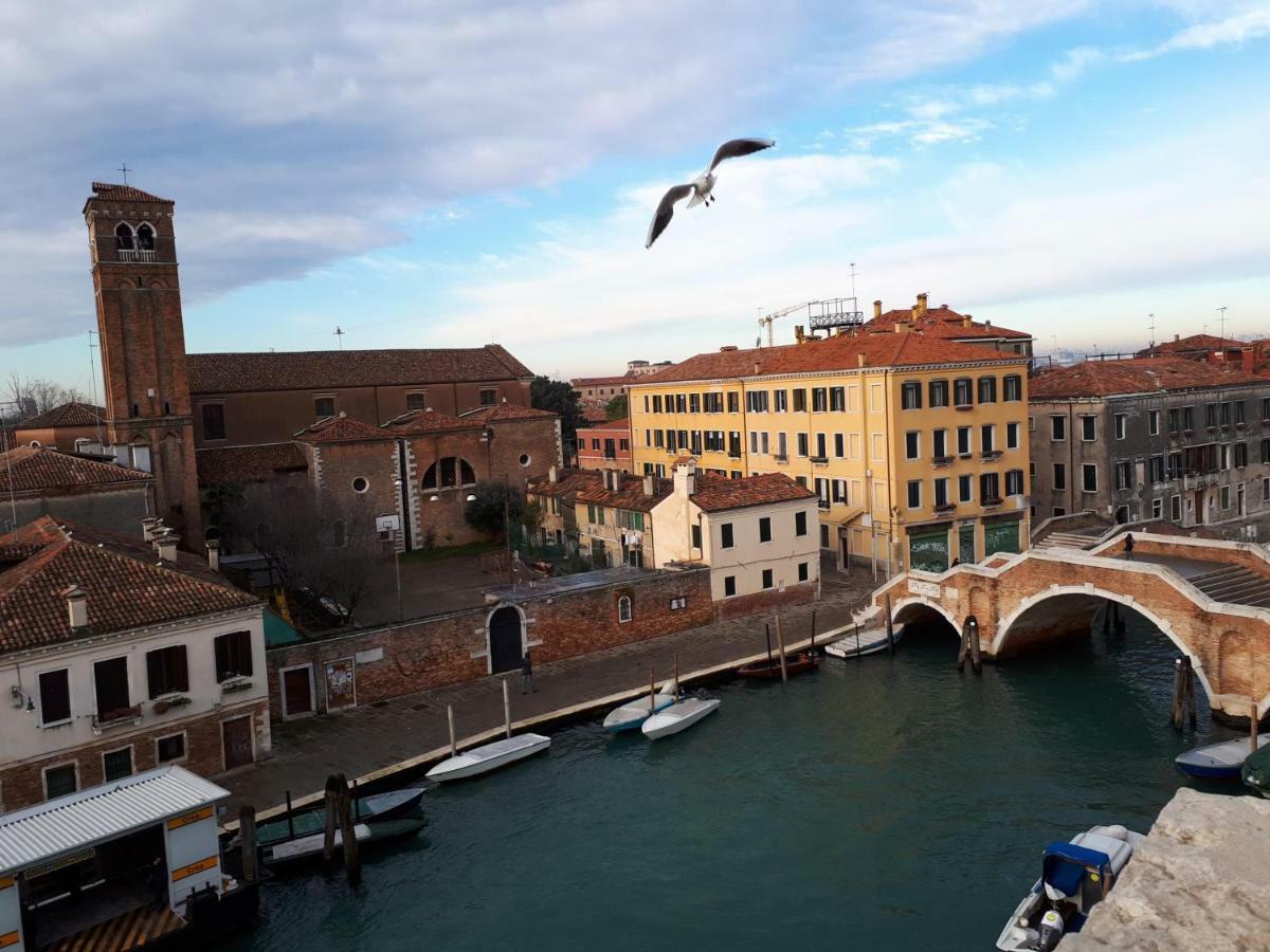 Rousseau'S Apartment Venecia Exterior foto